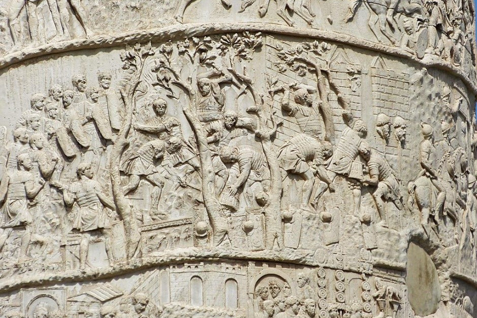 Legionäre bei Baumfällarbeiten im Dakischen Krieg, Anfang 2. Jh. n. Chr.