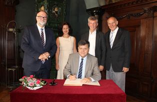 Der Botschafter Argentiniens Edgardo Malaroda zu Besuch im Rathaus in Passau, Juni 2018
