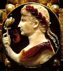 Kameo mit Darstellung des Kaisers Augustus
