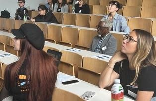 Malin Cha und Olivia Antlauf