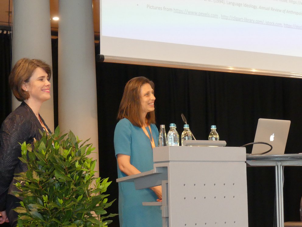 DIE KONFERENZ