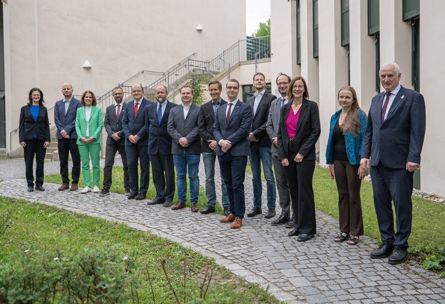 Die Delegation der Karlsuniversit&auml;t Prag zu Besuch an der Universit&auml;t Passau; Foto: Universit&auml;t Passau