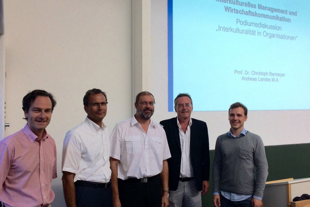 Podiumsdiskussion zum Thema "Interkulturalit&auml;t in Organisationen"