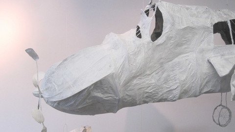 Flugk&ouml;rper aus Draht und Papier