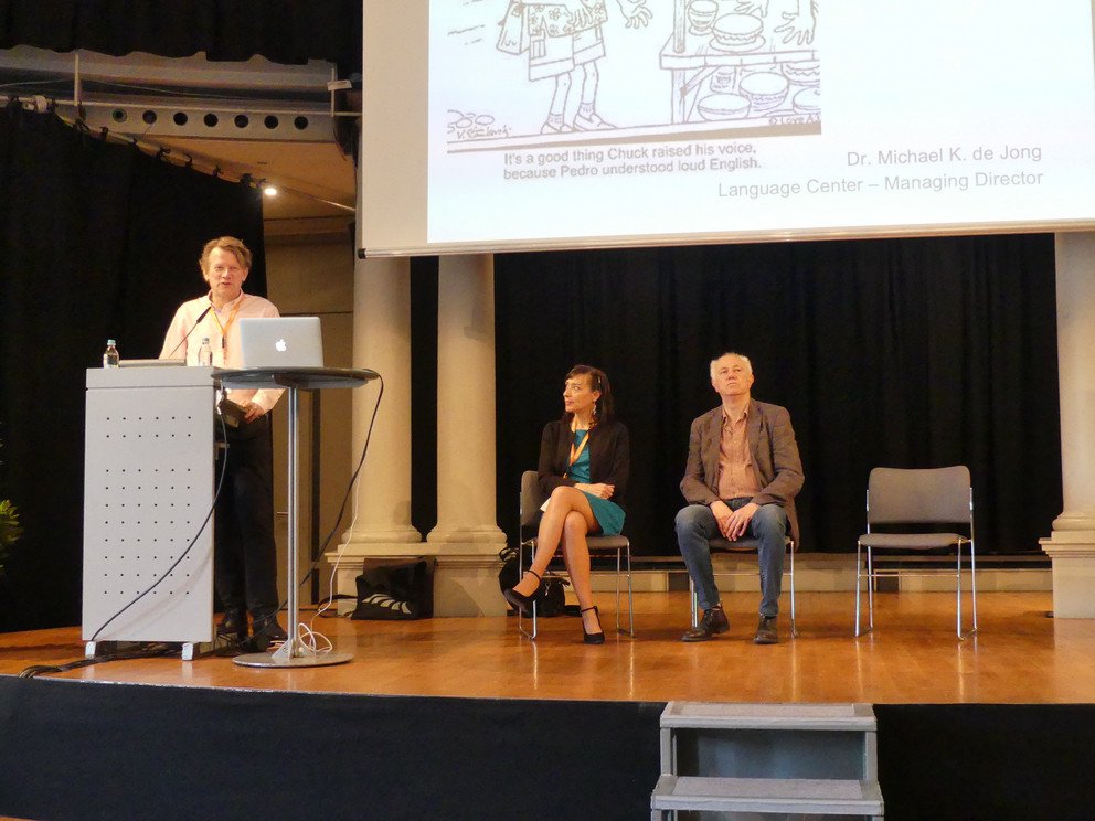 DIE KONFERENZ