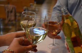 Empfang Ein dekoratives Bild zum anschließenden Empfang...