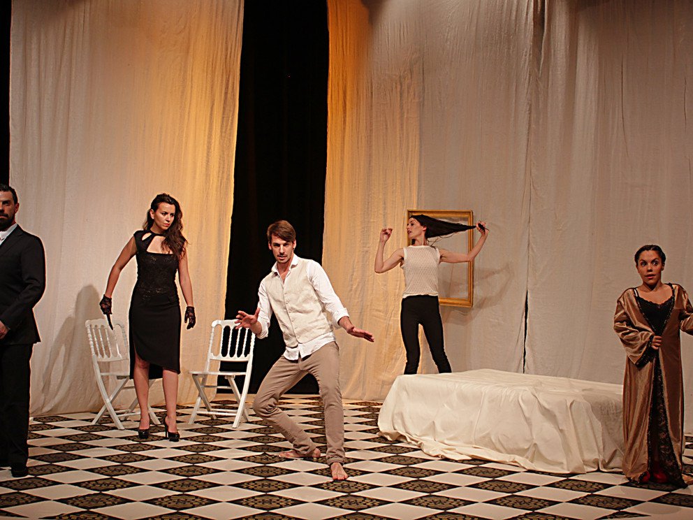 Foto "Coro Final" de la Compa&ntilde;&iacute;a Palmyra Teatro