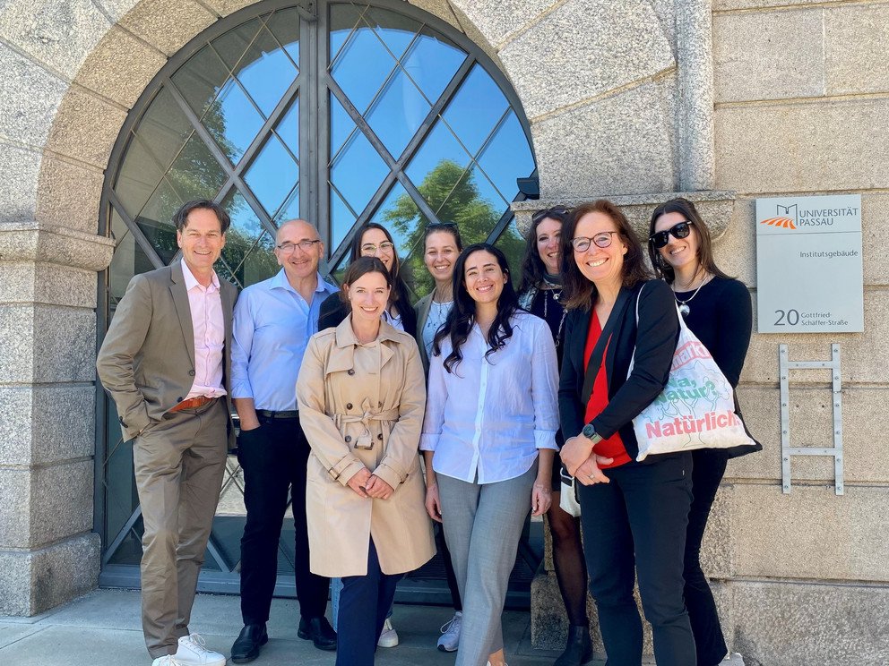 Professor Barmeyer, Professor Jaime Bonache and participants of the doctoral colloquium