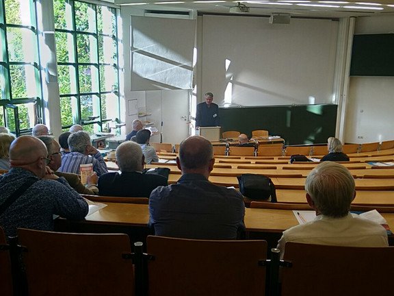 Teilnehmer der Tagung im H&ouml;rsaal