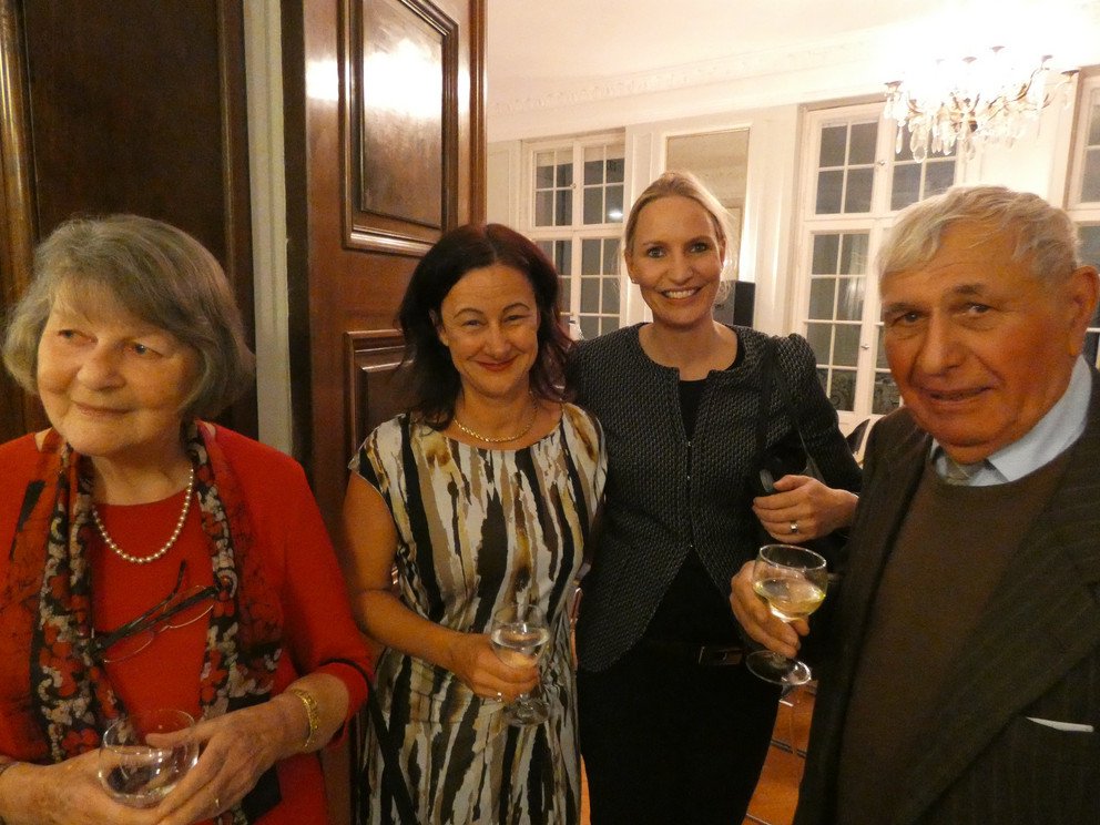 Annegret Boll&eacute;e, Kathrin Kammer und Helmut Berschin