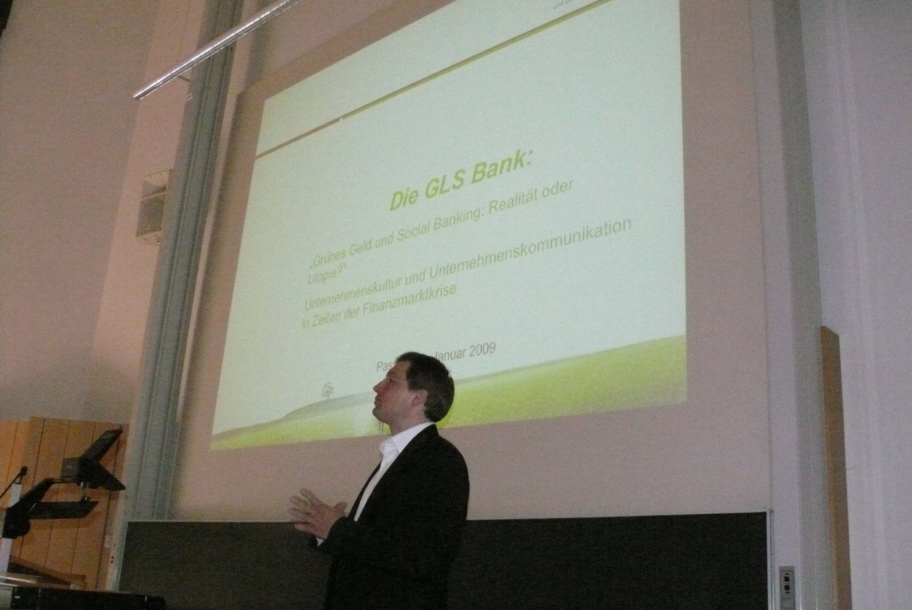 [Translate to Englisch:] Gastvortrag Christof L&uuml;tzel