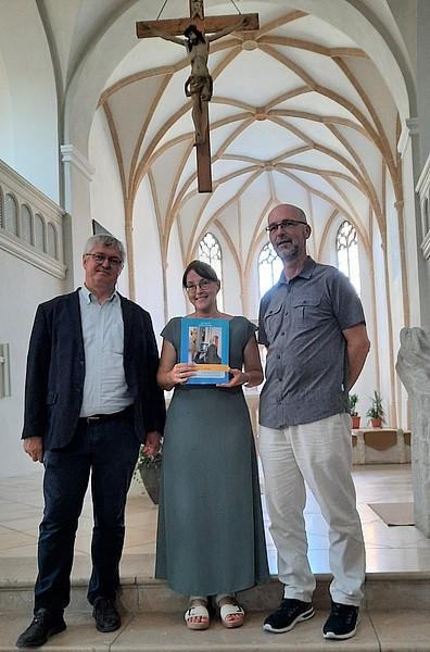 (von links): Prof. Dr. Hans Mendl, Anja Wagner-H&ouml;lzl und Dr. Rudolf Sitzberger