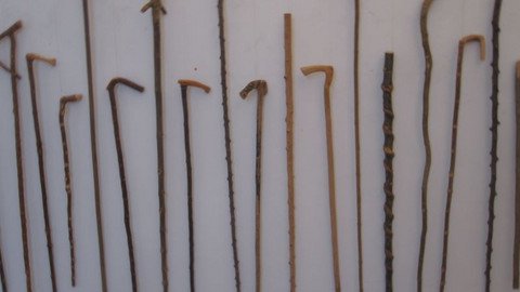 Gehst&ouml;cke an der Wand h&auml;ngend