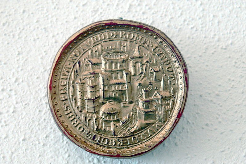 Foto der Goldbulle von Ludwig dem Bayern