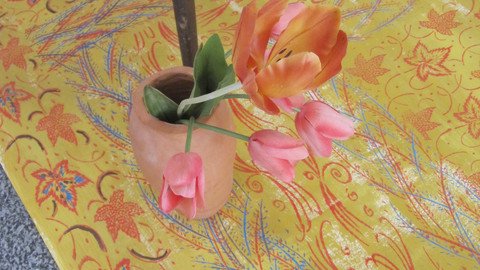 Gemalte Blume in einer Vase