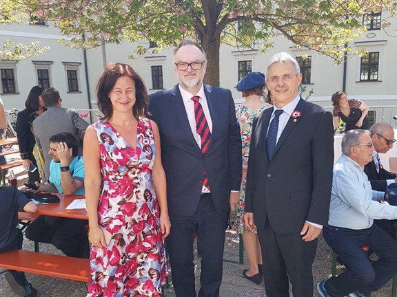 Der B&uuml;rgermeister der Partnerstadt Cagnes-sur-Mer Louis N&egrave;gre zu Besuch an der Universit&auml;t Passau, April 2018