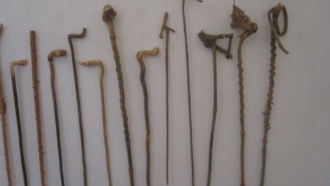 Gehst&ouml;cke an der Wand h&auml;ngend