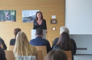 Frau Prof. Dr. Ursula Reutner bei der Preisverleihung zum Fotowettbewerb