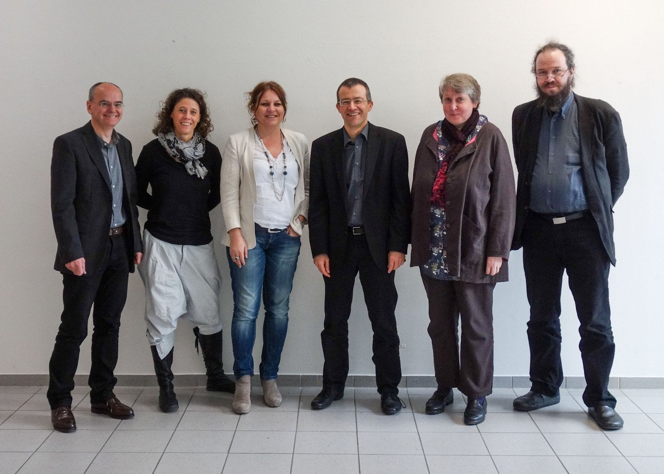 Die Gr&uuml;ndungsmitglieder des "IMAGO &ndash; Forschungsverbund Kunstp&auml;dagogik": (v.l.n.r.) Prof. Dr. Alexander Glas, Prof. Dr. Bettina Uhlig, Prof. Dr. Monika Miller, Prof. Dr. Jochen Krautz, Prof. Dr. Gabriele Lieber, Prof. Dr. Ulrich Heinen (nicht im Bild: 