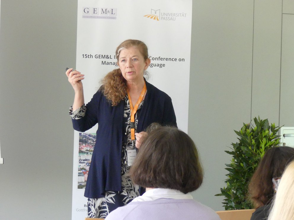 DIE KONFERENZ