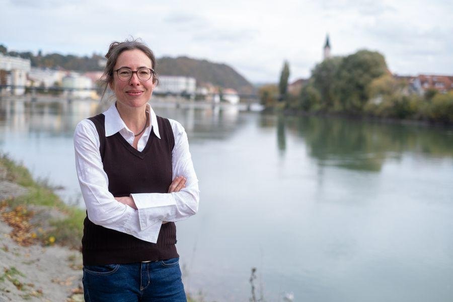 Bildhinweis: Prof. Dr. Christine Schmitt, Inhaberin des Lehrstuhls f&uuml;r Physische Geographie mit Schwerpunkt Mensch-Umwelt-Forschung an der Universit&auml;t Passau
