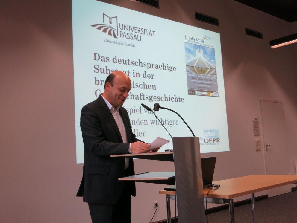 Foto von Prof. Dr. Paulo Astor Soethe auf dem Dia do Brasil