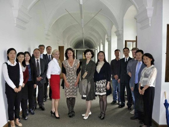 Chinesische Delegation zu Besuch an der Universit&auml;t Passau, Juli 2016