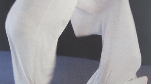 Foto Menschen unter Stoff