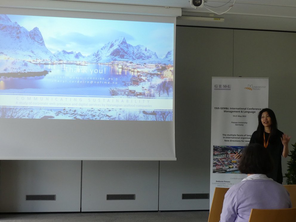 DIE KONFERENZ