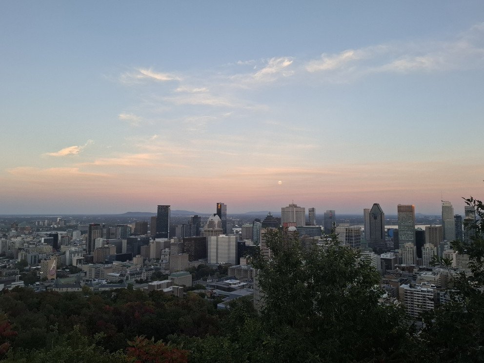 Blick &uuml;ber Montr&eacute;al bei Sonnenuntergang