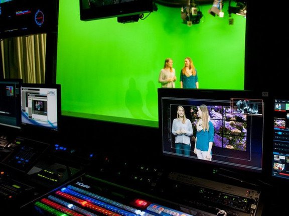 A room with a green screen