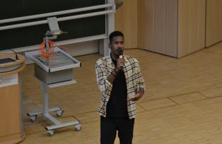 Slam Performance von Élémo