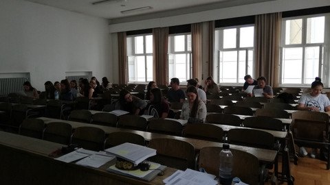 Liturgie f&uuml;r Sch&uuml;ler*innen: Gottesdienst vorbereiten