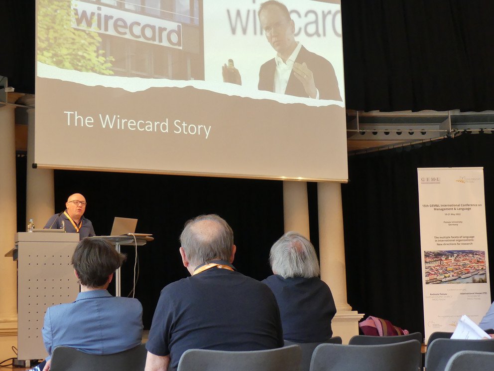 DIE KONFERENZ