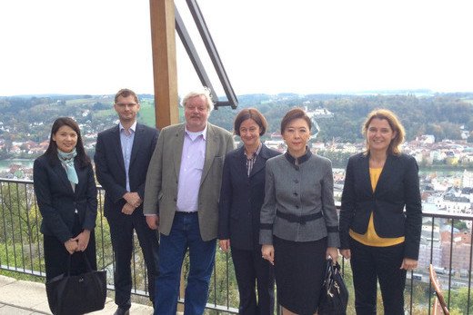 Besuch der Botschafterin des K&ouml;nigreichs Thailand H.E. Nongnuth Phetcharatana, November 2014