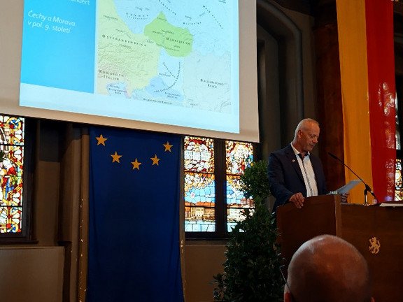 Prof. Dr. Thomas W&uuml;nsch im Rathaussaal Passau
