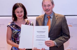Verleihung des Preises für Verdienste um die Internationalisierung der Universität Passau an Prof. Dr. Joachim Posegga, November 2016