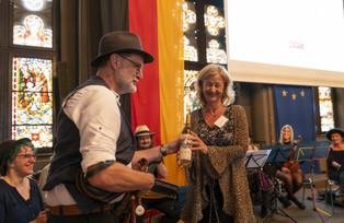 6-8tel Dank an die Musikgruppe Sechs-Achtel.