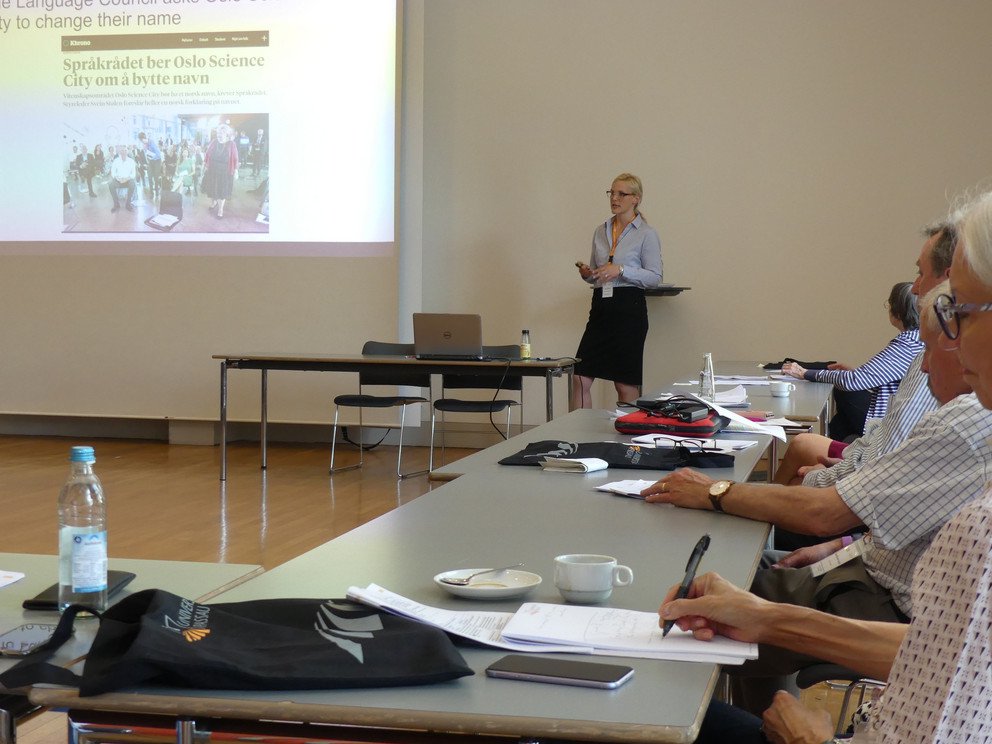 DIE KONFERENZ