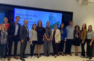 Group picture with participants of the presentation of the research results