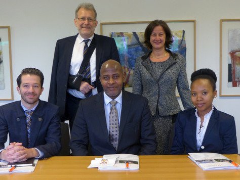 Besuch des Generalkonsuls S&uuml;dafrikas George Monyemangene, April 2015