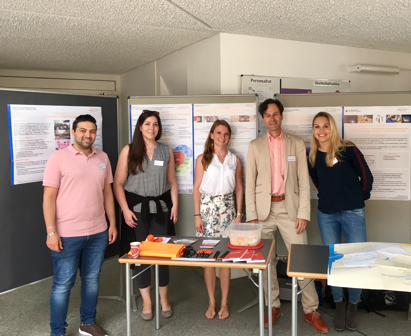 Ausstellung des Lehrstuhls bei 40 Jahre Universit&auml;t Passau